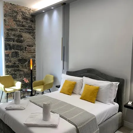 Apartment Aura *