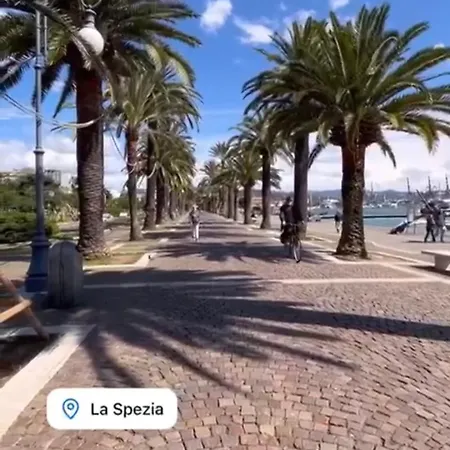 Aura Apartment La Spezia